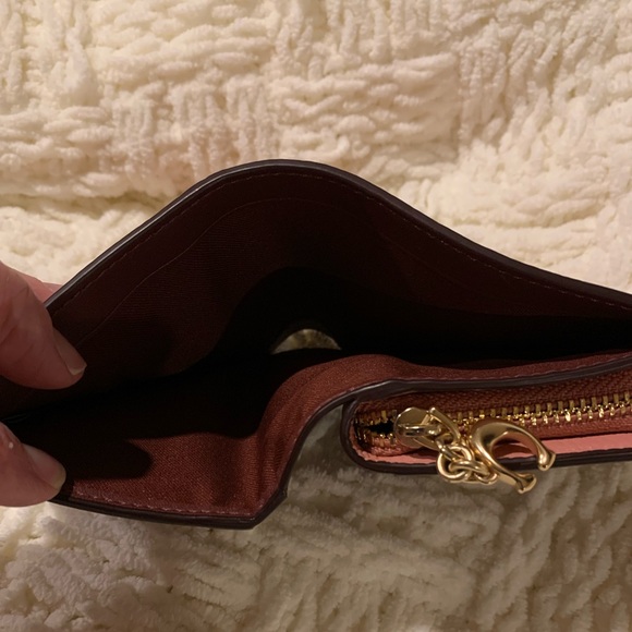 Small Coach Wallet - Picture 5 of 5